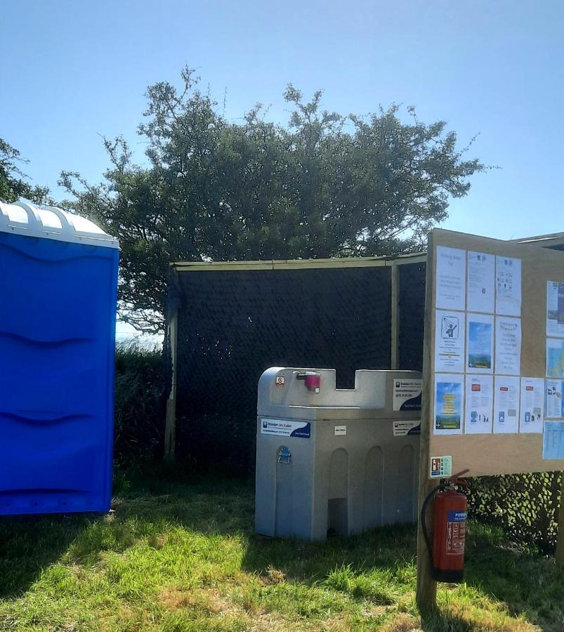 Summit Camping Kit Hill Cornwall Panoramic Views Grass Pitch From 15Pn Or Bella Bell Tent 75Pn Callington Eksteriør billede