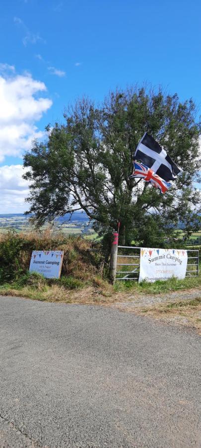 Summit Camping Kit Hill Cornwall Panoramic Views Grass Pitch From 15Pn Or Bella Bell Tent 75Pn Callington Eksteriør billede