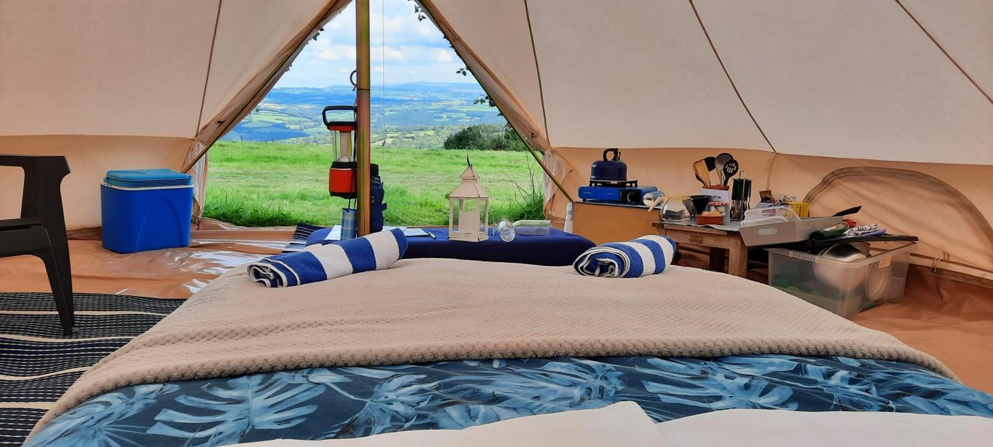 Summit Camping Kit Hill Cornwall Panoramic Views Grass Pitch From 15Pn Or Bella Bell Tent 75Pn Callington Eksteriør billede